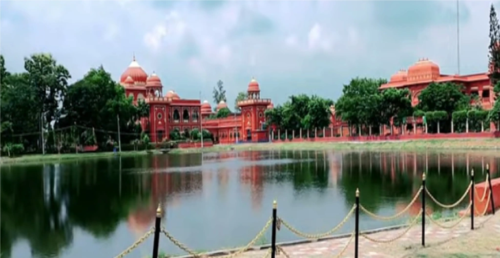 Darbhanga Kila Hindi